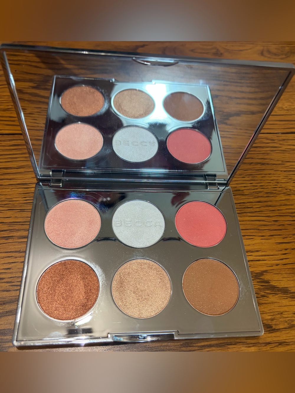 BECCA Apres Ski Glow Face Palette: Blush, Bronzer, Highlighter